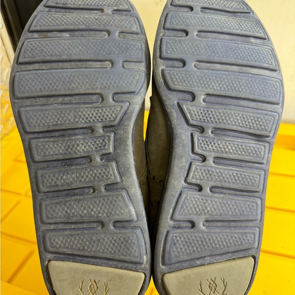 Martin Dingman Men’s Suede Oxford Slip On - Picture 3 of 5